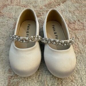 Felix & Flora Girls Toddler Little Ballet /Flower Girls shoes size 7